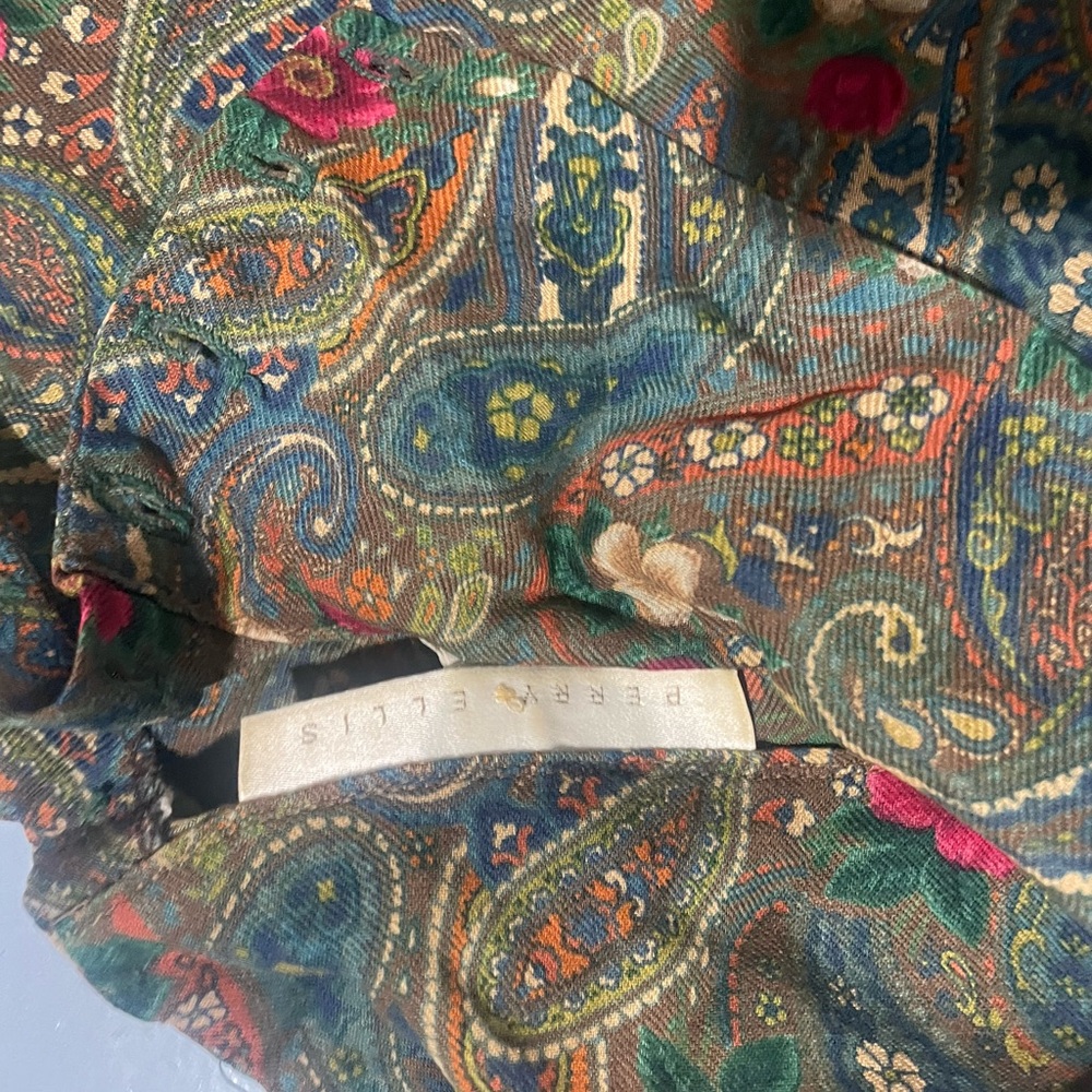 Perry Ellis Colorful Paisley Fabric - Picture 7 of 9